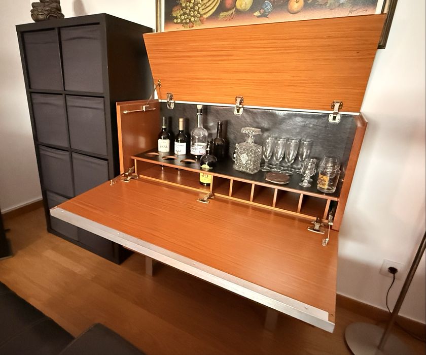 Movel Bar em madeira de Cerejeira C/Inox