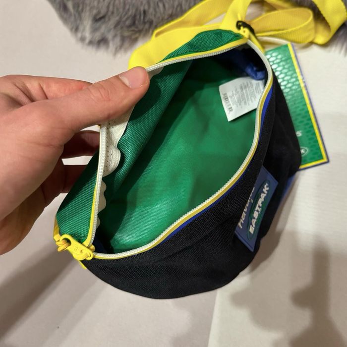 Нова сумка бананка Eastpak стандарт