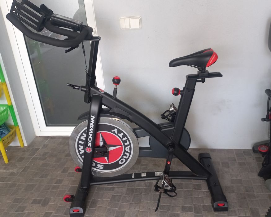 Bicicleta Schwinn IC7