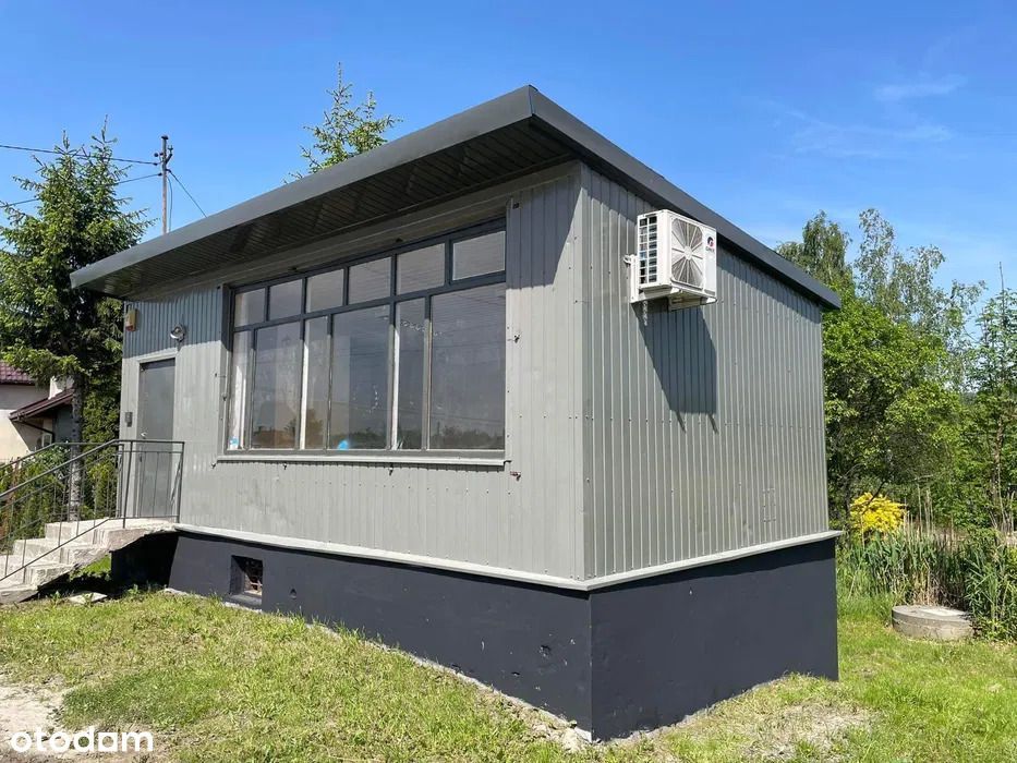 Lokal usługowy wolnostojący z działką na sprzedaż na granicy Krakowa