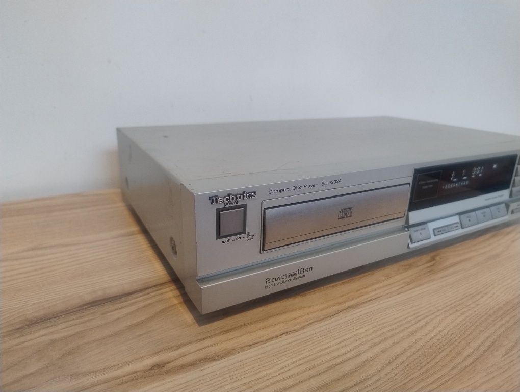 Odtwarzacz CD Technics SL P202A
