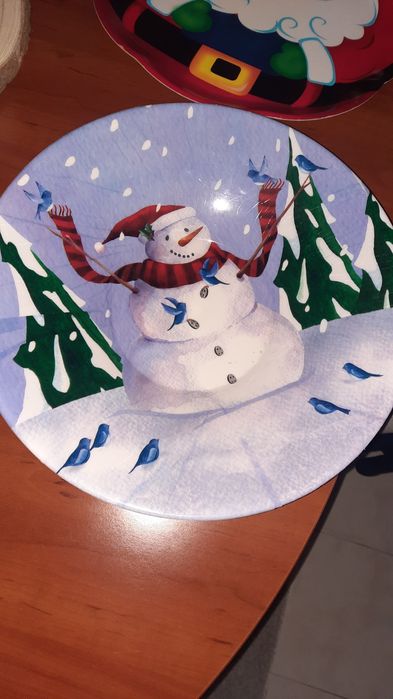 Taças grandes de Natal mais boneco de Neve 4€ cada artigo