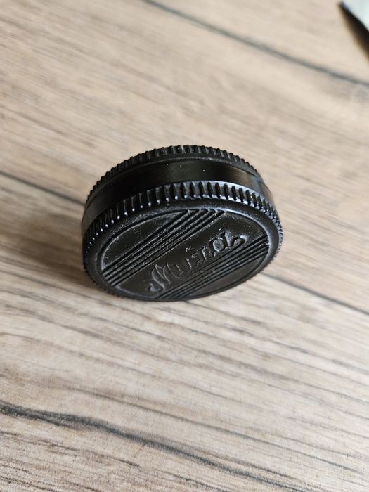 Pudełko z igłami do patefonu.