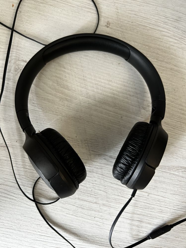 Навушники Наушники JBL