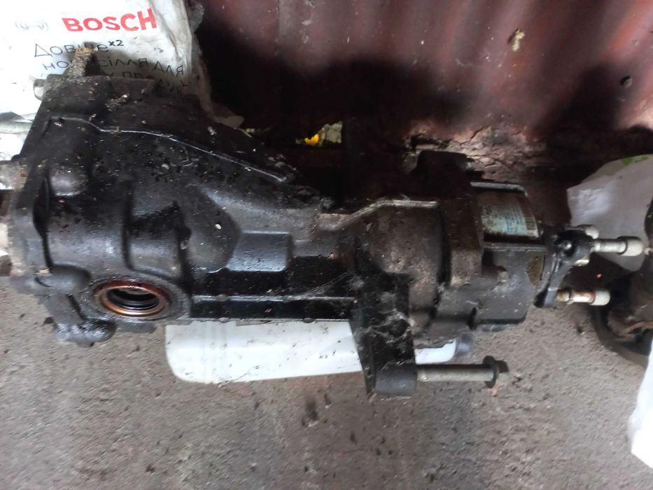 Кардан, редуктор заднього мосту, полуосі Hyundai Tucson