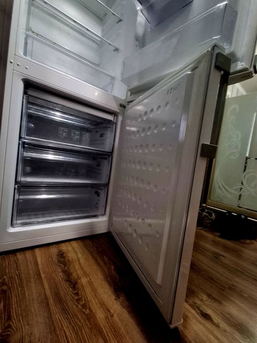 Холодильник б/у, в гарному стані