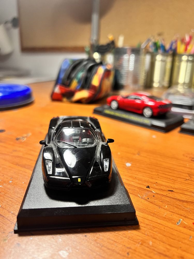 Model 1:43 ferrari enzo