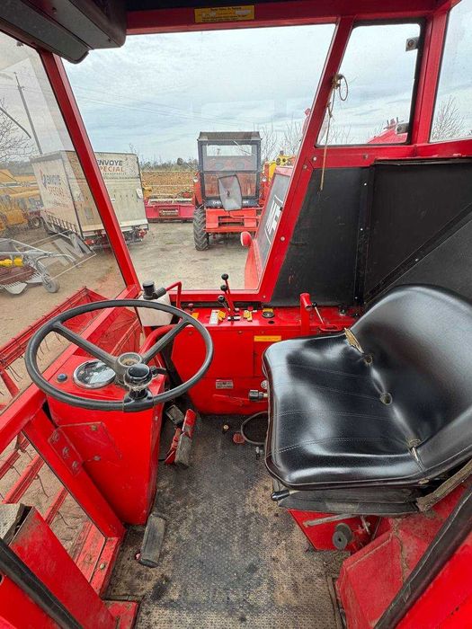 Свіжопривезений комбайн massey ferguson 240 206 claas,john deere