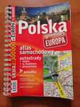 Mapa Polski plus Europa, atlas samochodowy (1:300 000). Demart.