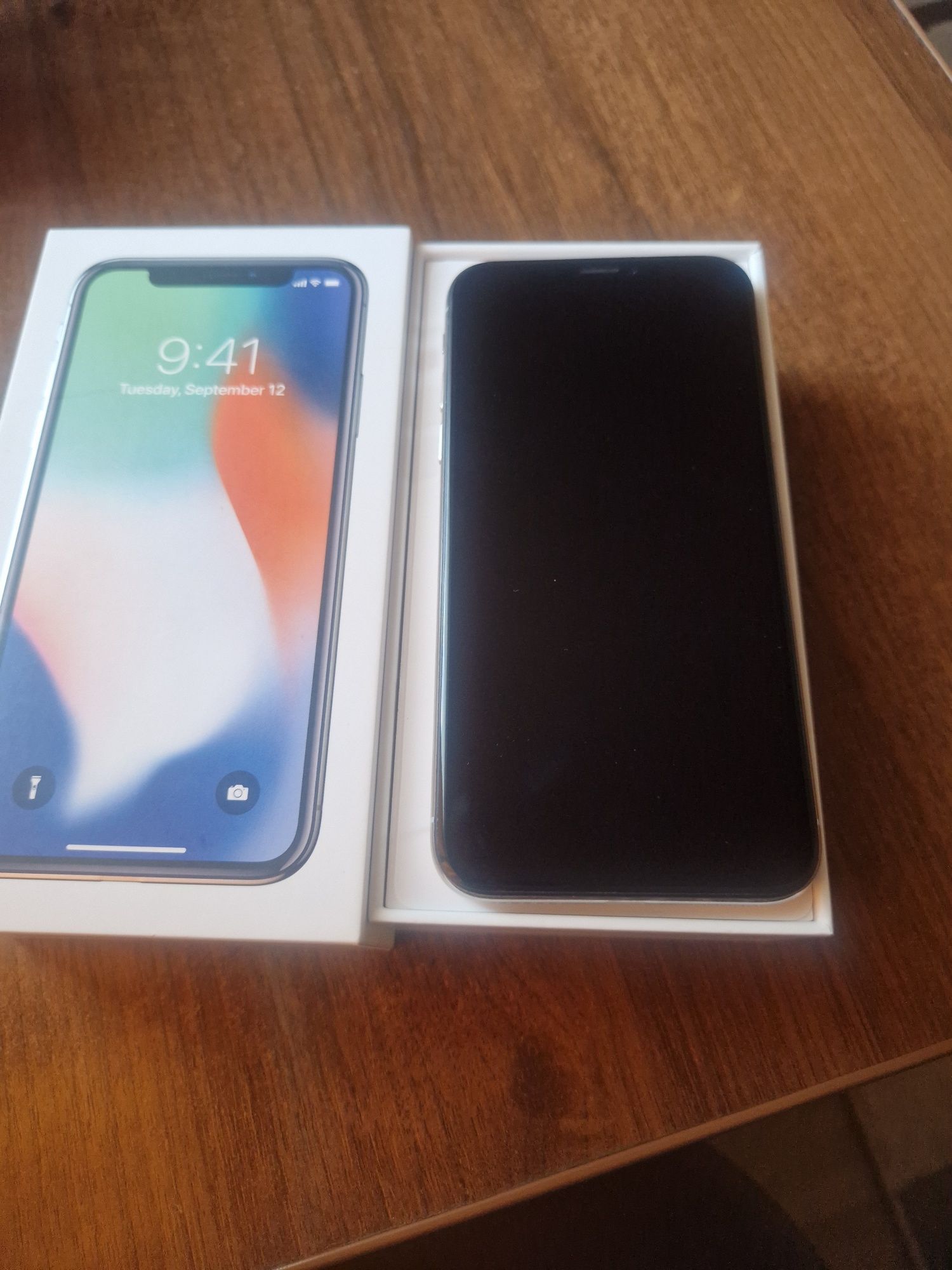 Apple iPhone X   64Gb