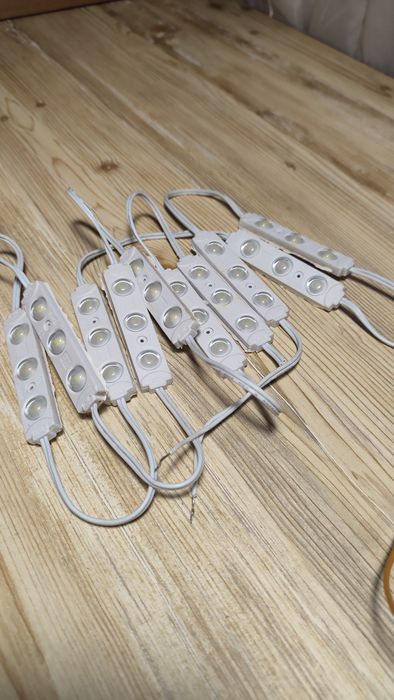 Светодиодный модуль 3 диода с линзой IP65 хол. белый за 10 шт в сборке