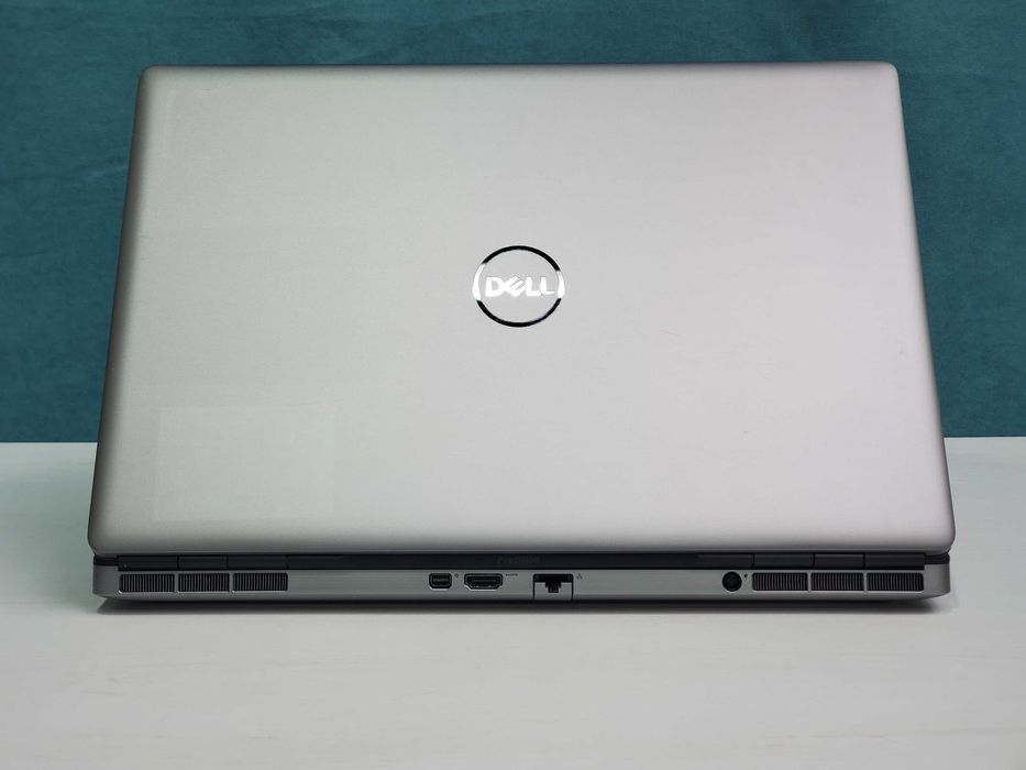 Dell Precision 7550 15,6"/i7-10850H/512Gb/32RAM/RTX 4000 8Gb/FHD touch
