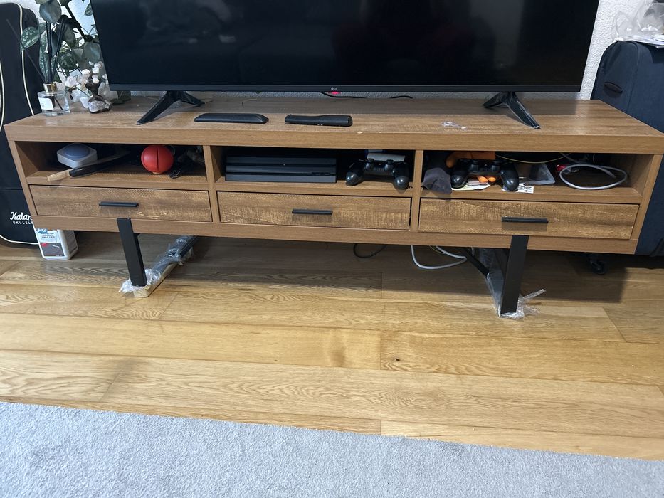 Rack para tv com 3 gavetas
