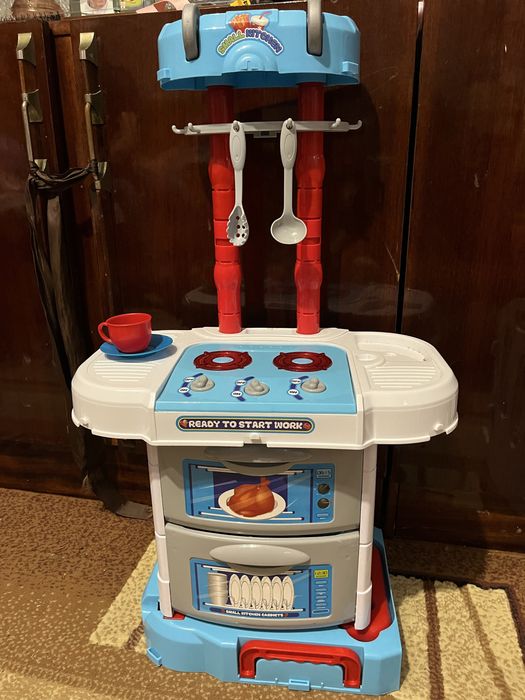 Кухня-валіза 2в1