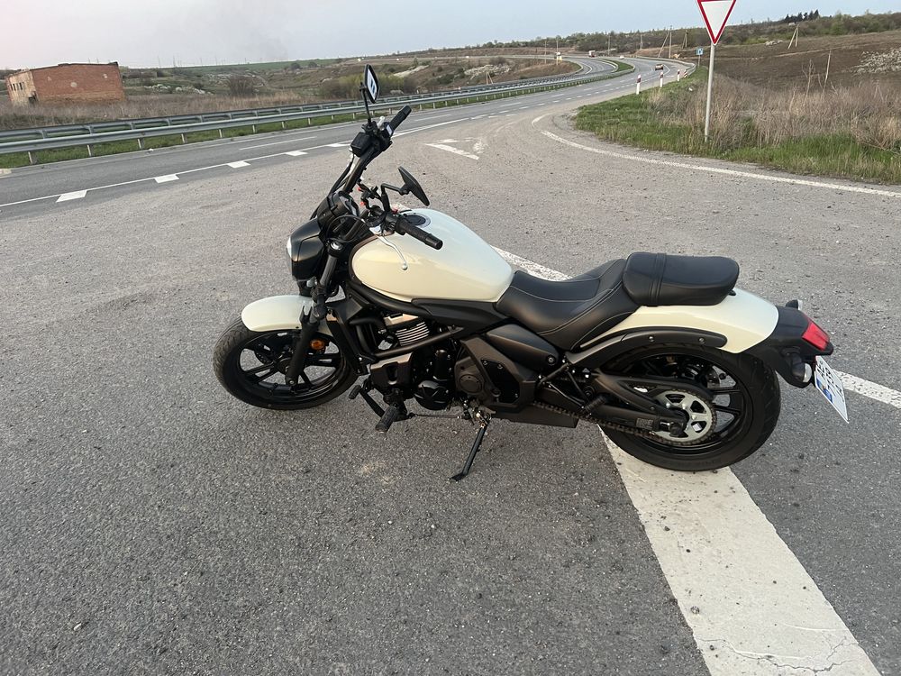 Kawasaki Vulcan 650s, 2015 , пробег - 4000,00 км.