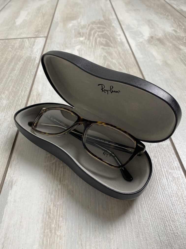 Оригінальна оправа для окулярів  RB- 5428  5082 від Ray Ban!