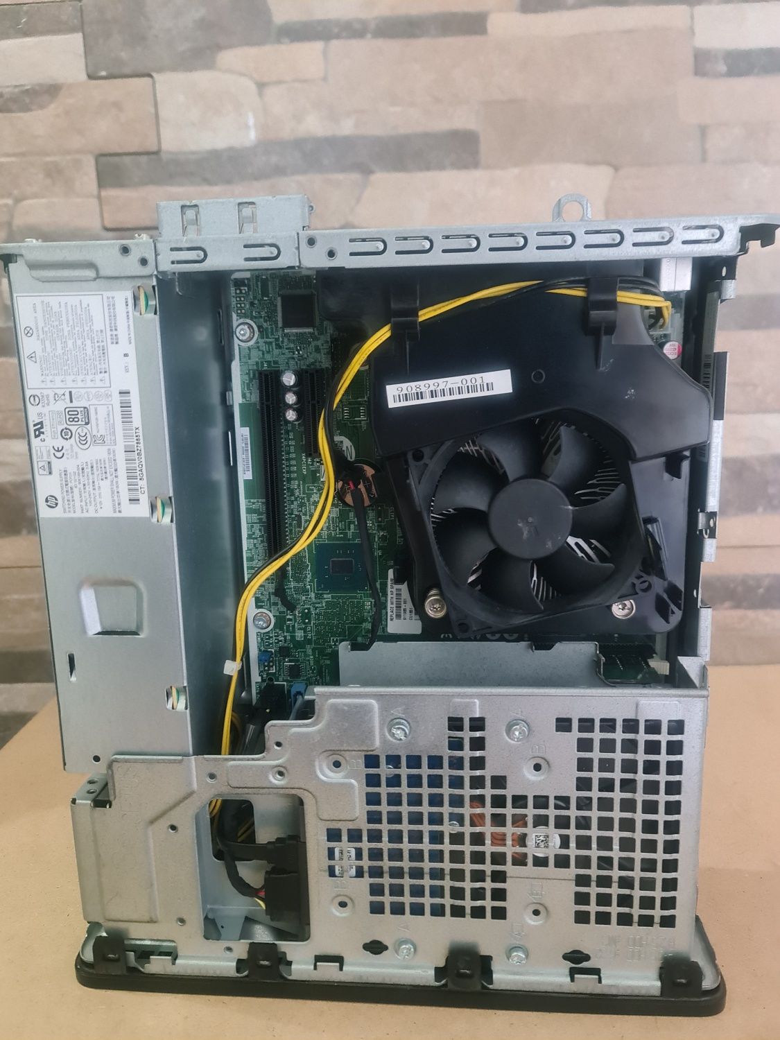 Hp Prodesk 400 G4 SFF PC 16 GB