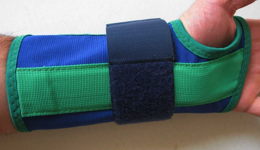 Підтримка зап'ястя Фіксатор ALLENSPACH MEDICAL M/Left, L/Right﻿ Ортез