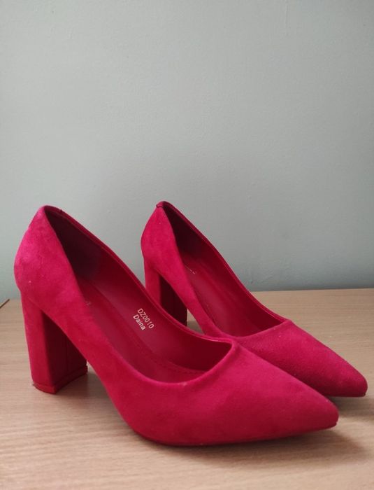 Czerwone czółenka Dezee 37