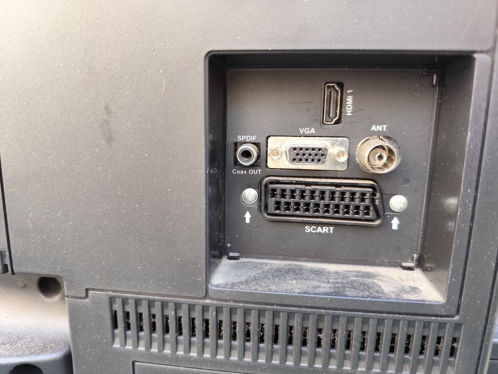 TV Mitsai com defeito