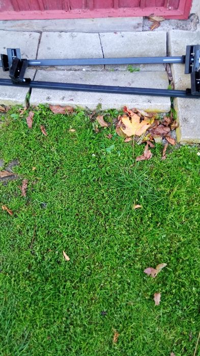 Relingi dachowe amos