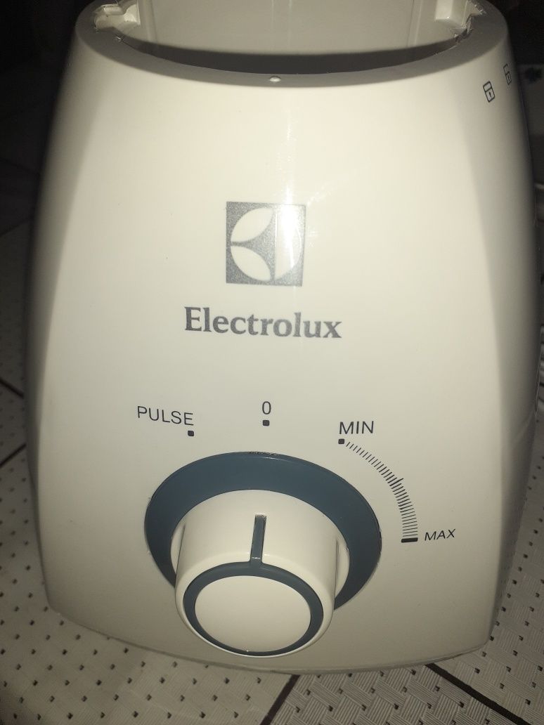 Blender elektrolux perfektMix 450W