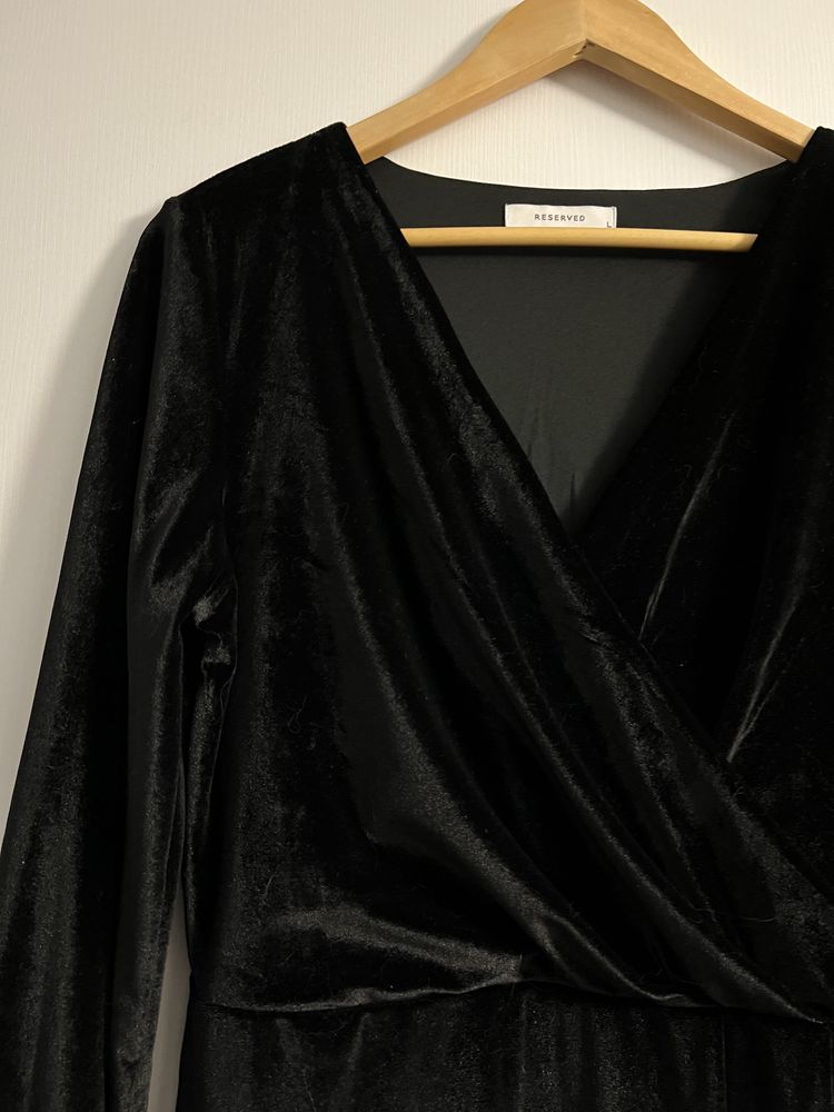 Сукня чорна вельвет, Reserved