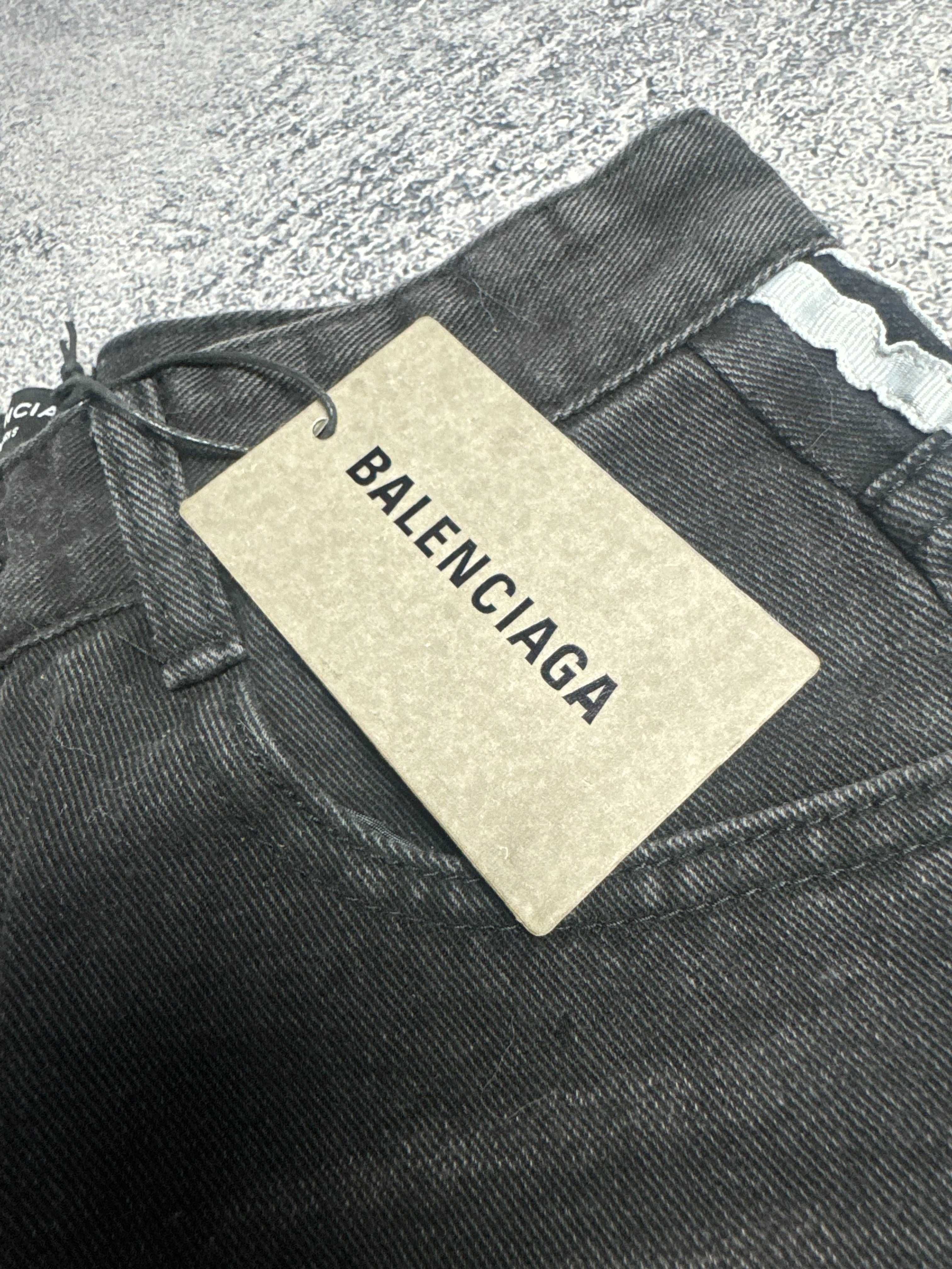 Шорти Balenciaga x Adidas з бірками distressed opium