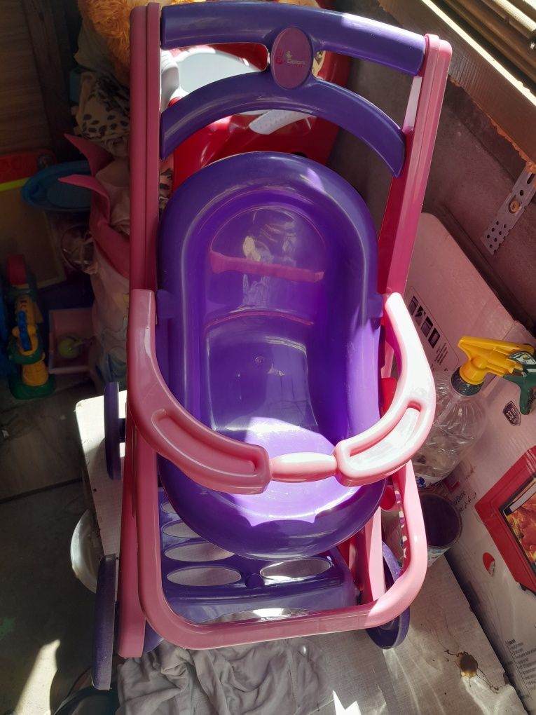 Детская коляска для малышей