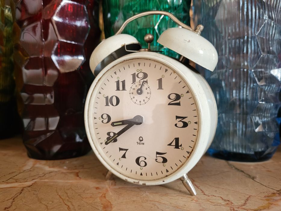 Stary budzik Poltik PRL