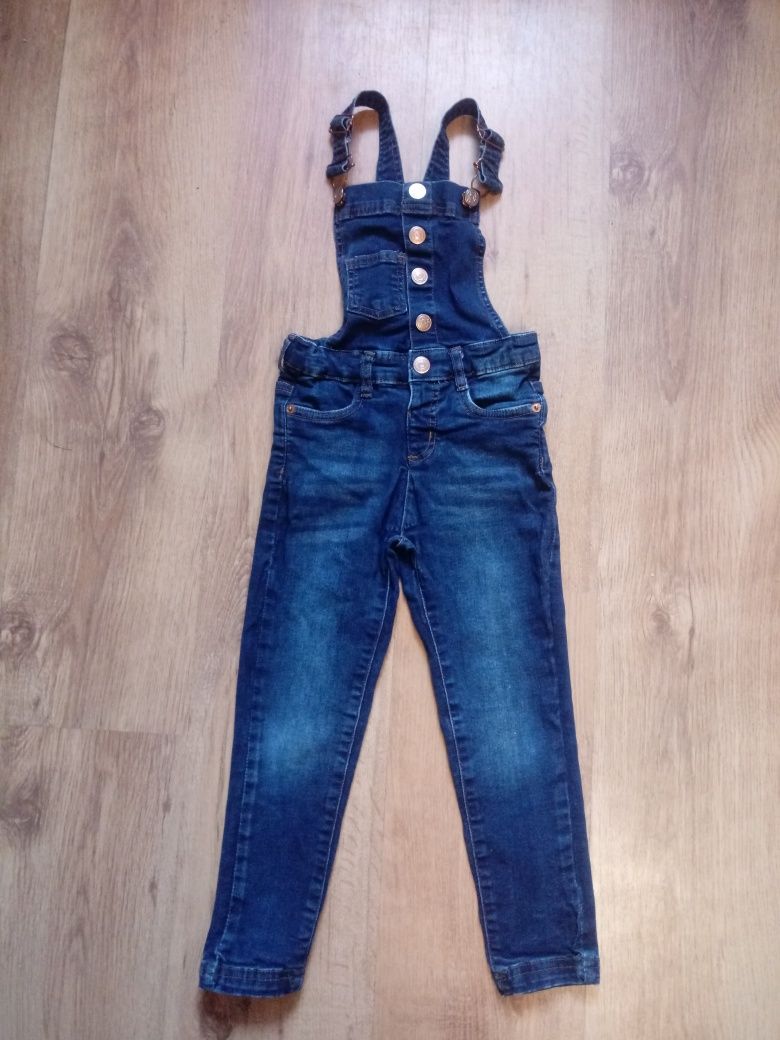 spodnie jeansowe ogrodniczki 104-110