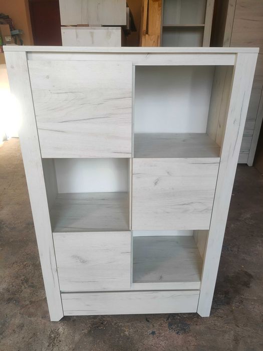 Zestaw mebli do pokoju dziecięcego