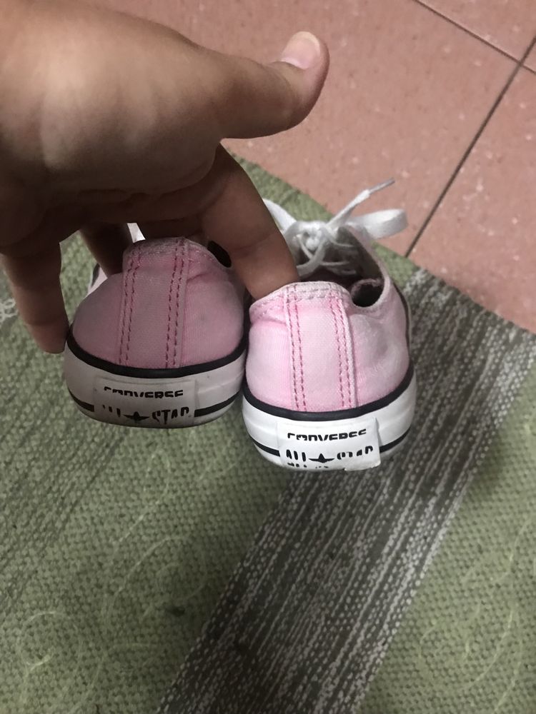 Converse 33,5 cor de rosa