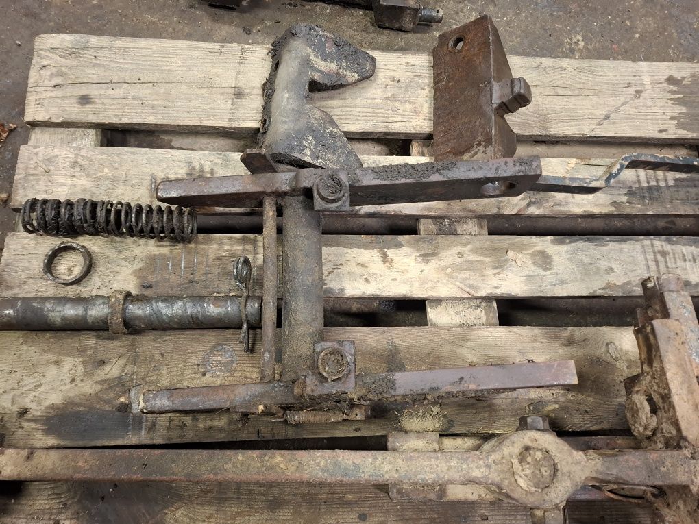 Zaczep dolny polowy hitch zetor ursus 16145, 8111zaczep cały komplet