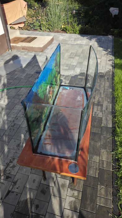 Używane akwarium owal z osprzętem ~175L 100x50x35