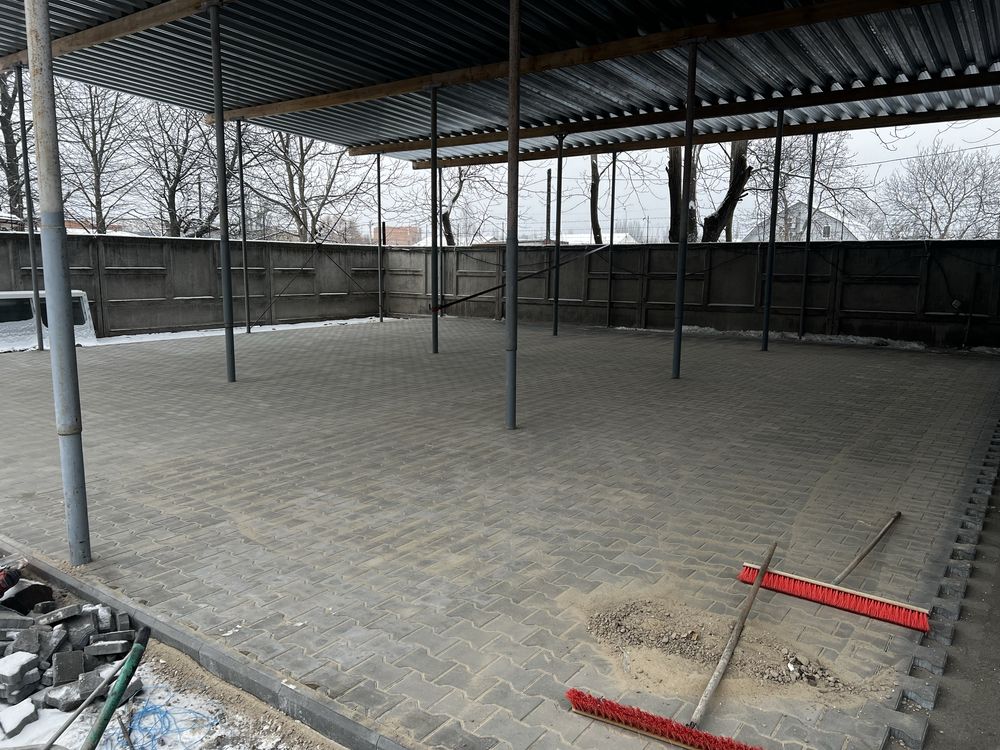 Укладка тротуарной плитки