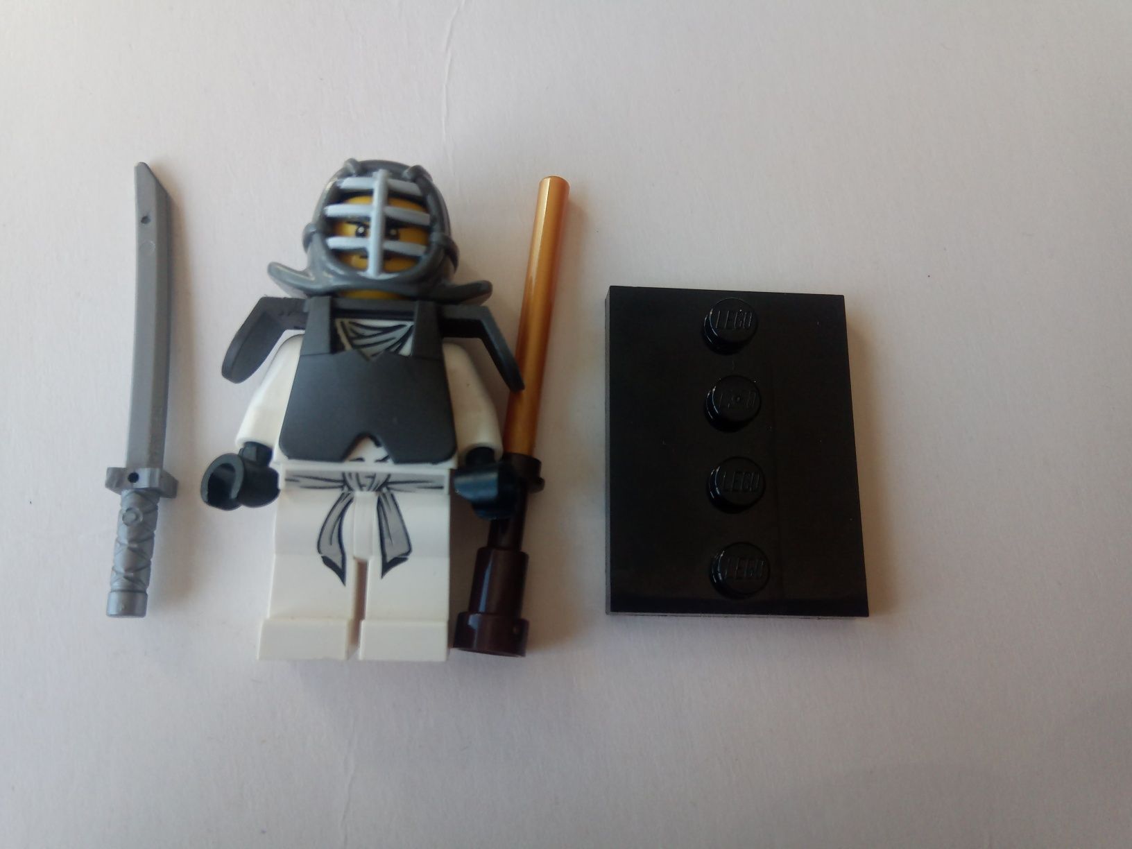 Figurka LEGO Ninjago Kendo Zane njo044 podstawka broń
