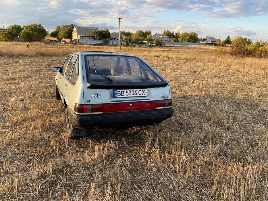 TOYOTA  Corrolla DX  1986 год