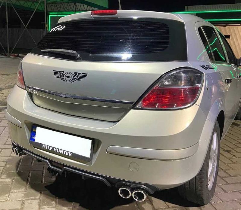 Диффузор универсальный на задний бампер накладка универсальная юбка