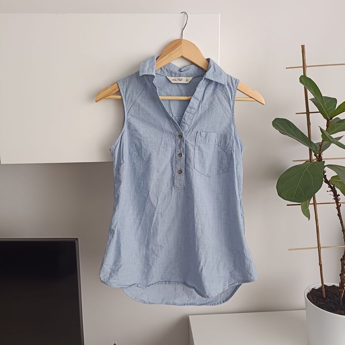 Damska koszula, bez rękawów, dekolt zapinany na guziki, rozmiar 34/XS