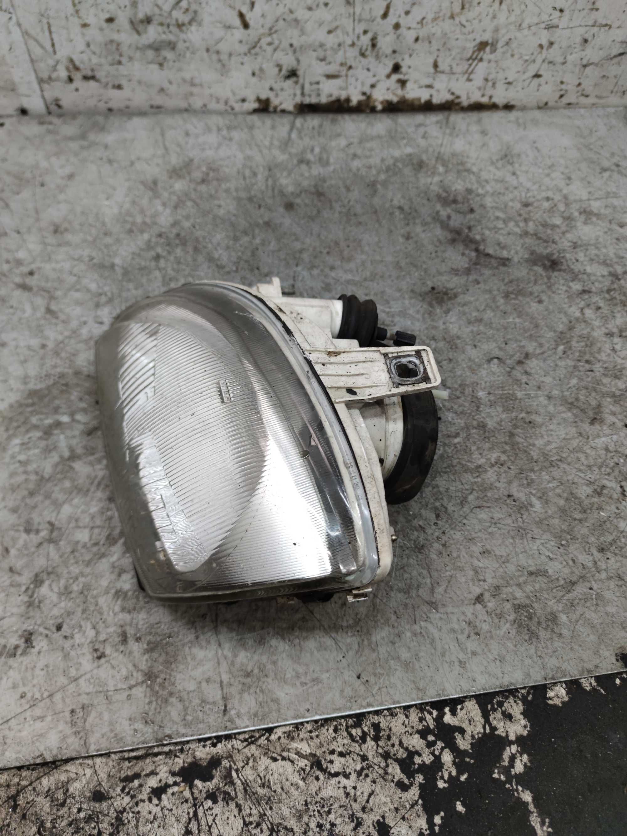 Fiat Seicento Reflektor Lampa Lewa Przednia Lewy Przód LP