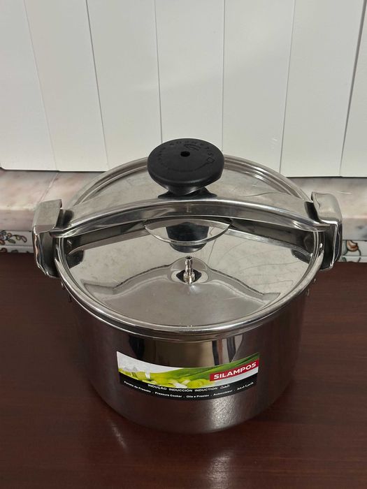 Panela Pressão Silampos Aço Inox 8L - Ref. 643122018708 - NOVA