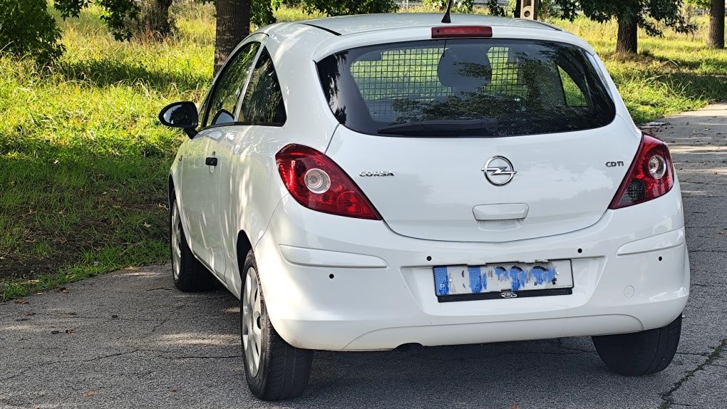 Opel corsa 1.3 CDTI 2014 Bom estado geral kms REAIS ar condicionado