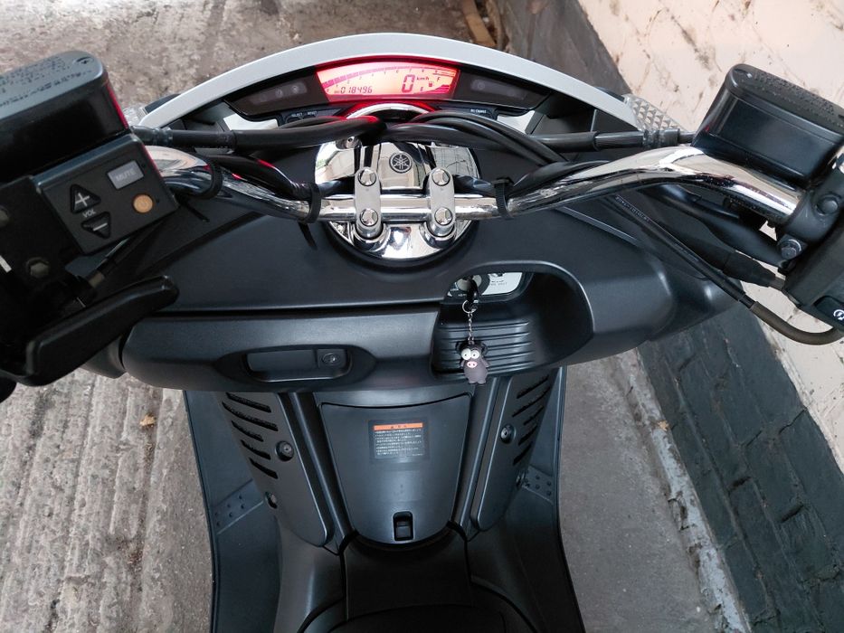 Yamaha 250 maxam максискутер