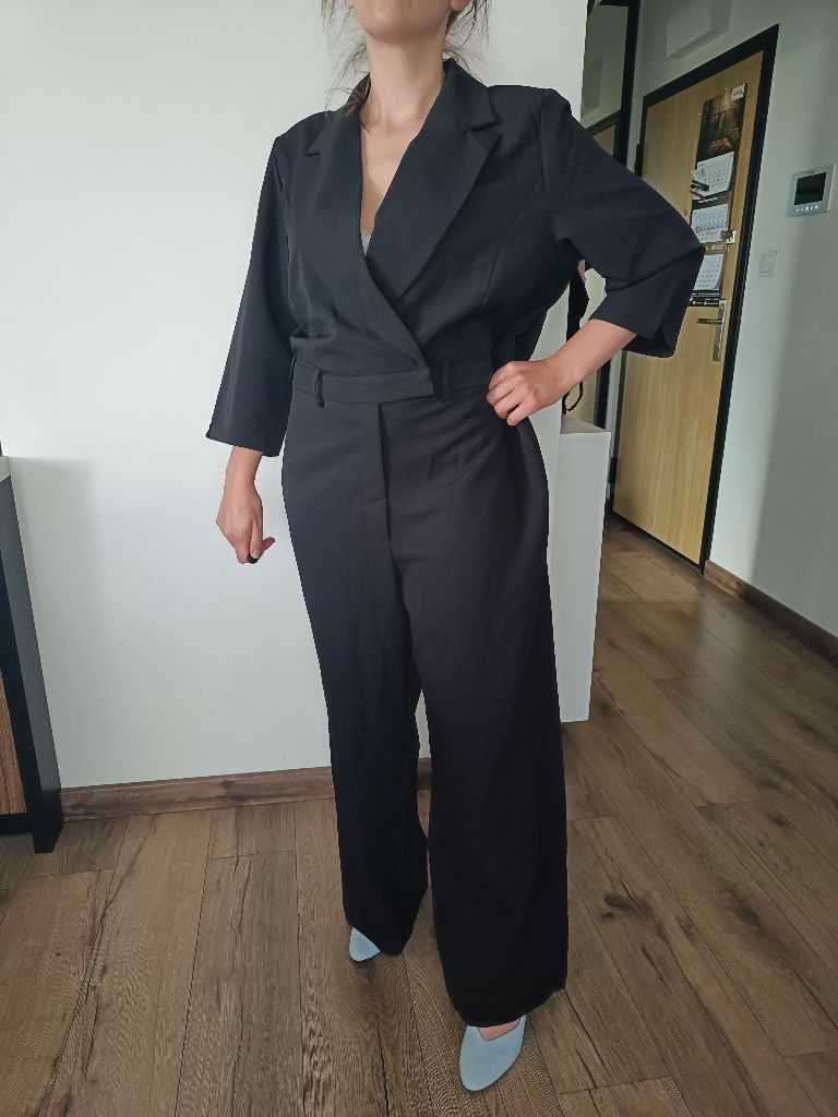Kombinezon czarny elegancki 50 5XL Bonprix kopertowy