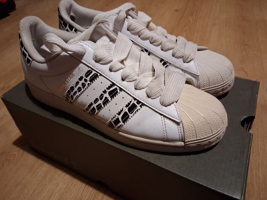 Adidas Superstar