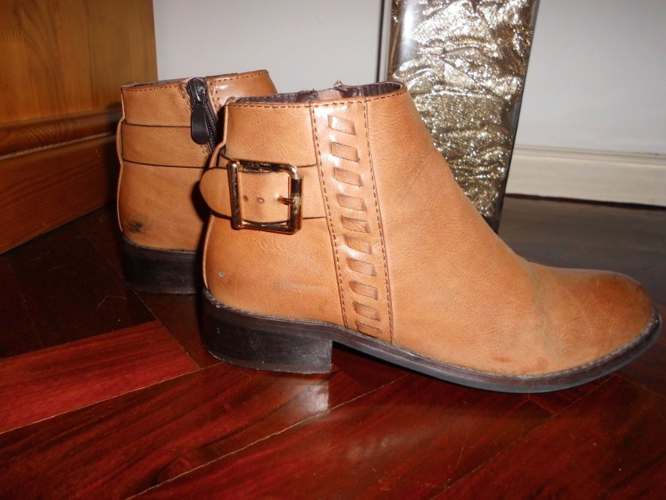 Botas Camel bom estado