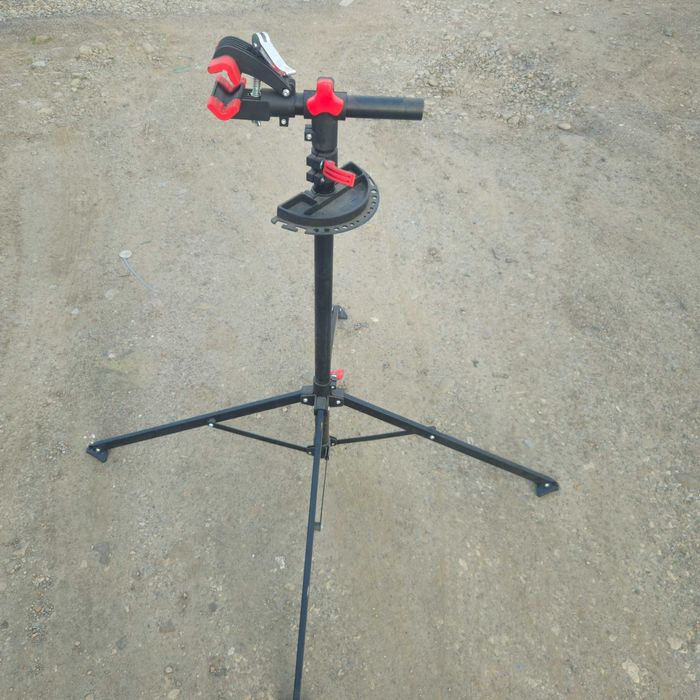 Велосипедная стойка для ремонта велосипеда