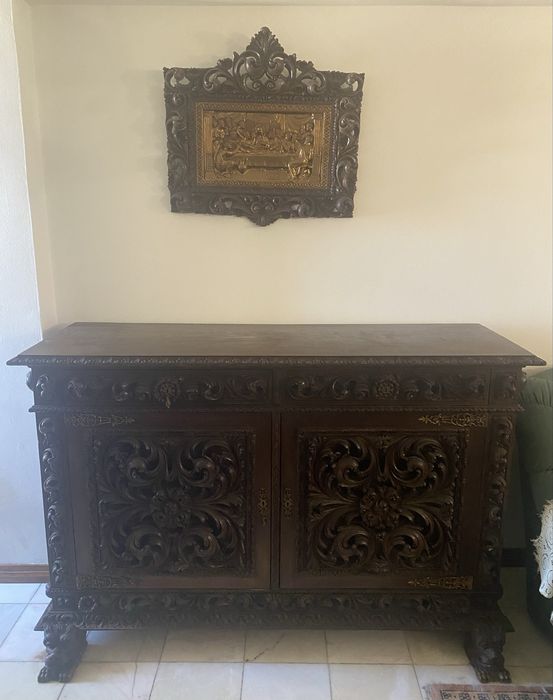 Mobilia antiga c/ + 100 anos