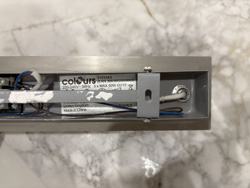 Spot listwa Colours Viktas 3 x 50 W GU10 Chrom mleczne szkło